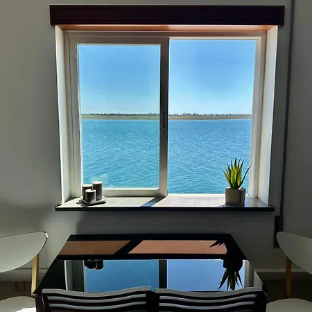 Janelas Do Mar 아파트 *